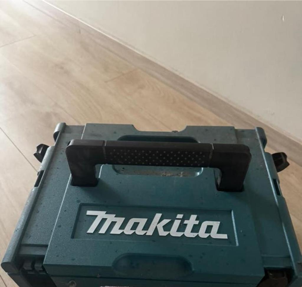 Makita machine 2en1(scie sauteuse neuf et l’autre pas), Doe-het-zelf en Bouw, Gereedschap | Machine-onderdelen en Toebehoren, Ophalen
