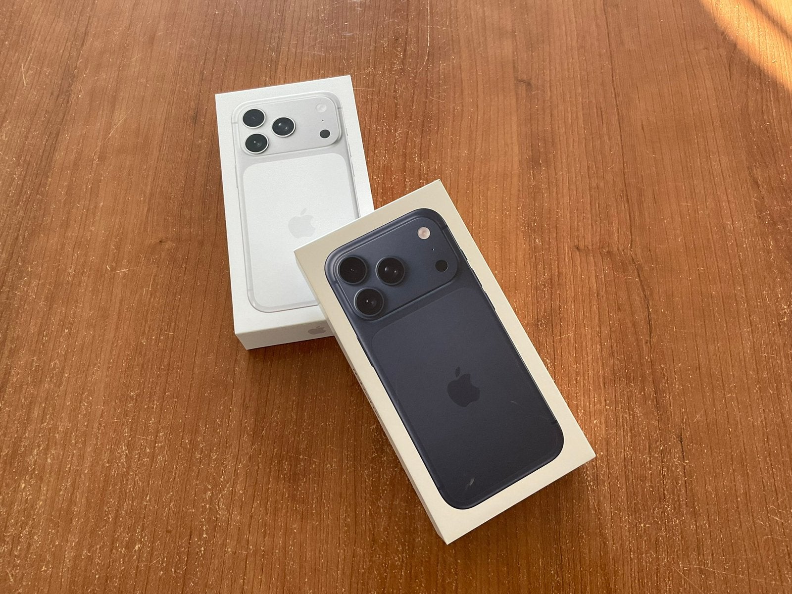 GARANTIE SUR NOUVELLE FACTURE POUR IPHONE 17/256 PRO, Télécoms, Enlèvement, Neuf, Argent