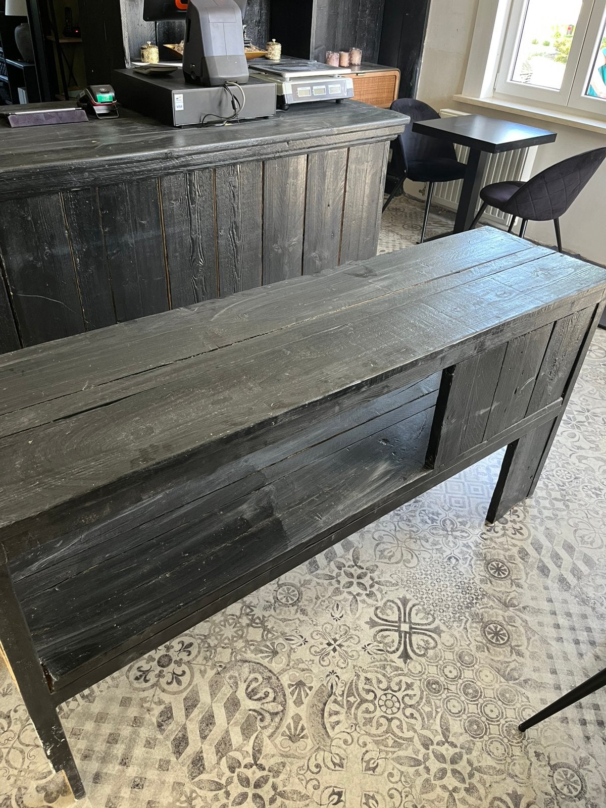 Commode, Enlèvement