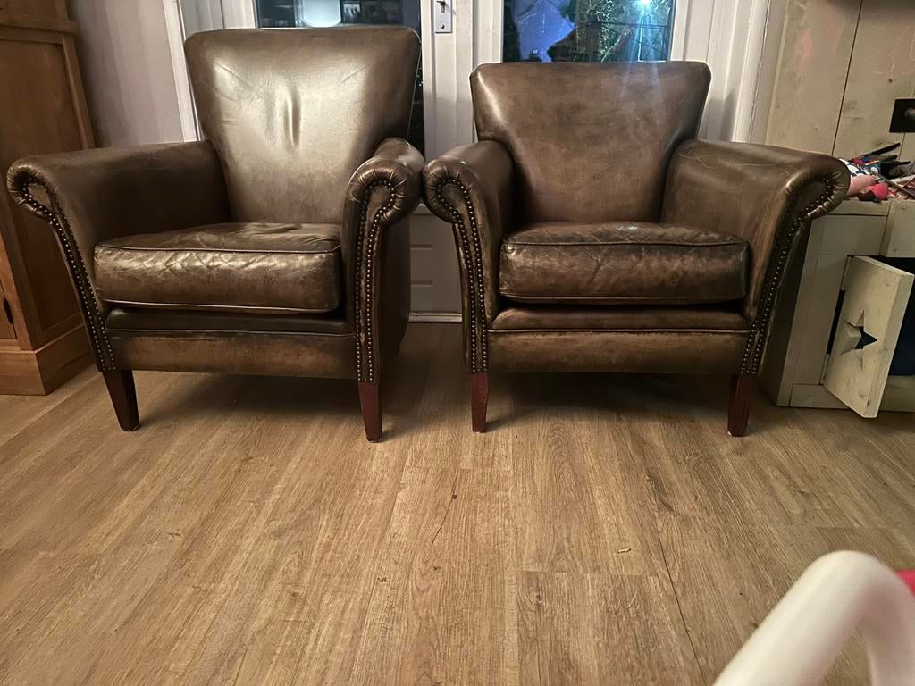 Schaapsleren chesterfield fauteuils, Enlèvement