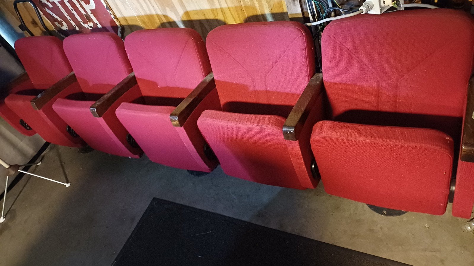 cinema stoelen, Ophalen