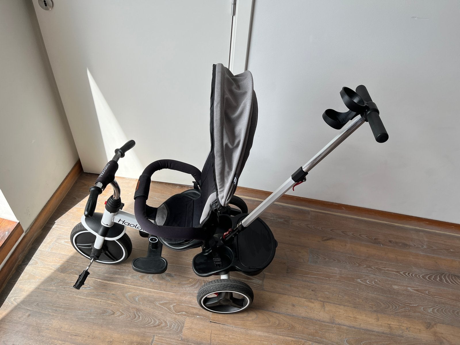 Driewielen fiets met stuurarm,koffer,waterflesje., Enlèvement, Comme neuf