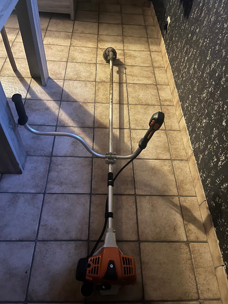 Débroussailleuse Stihl FS 94 c, Jardin & Terrasse, Débroussailleuses, Enlèvement, Comme neuf, Essence, Stihl
