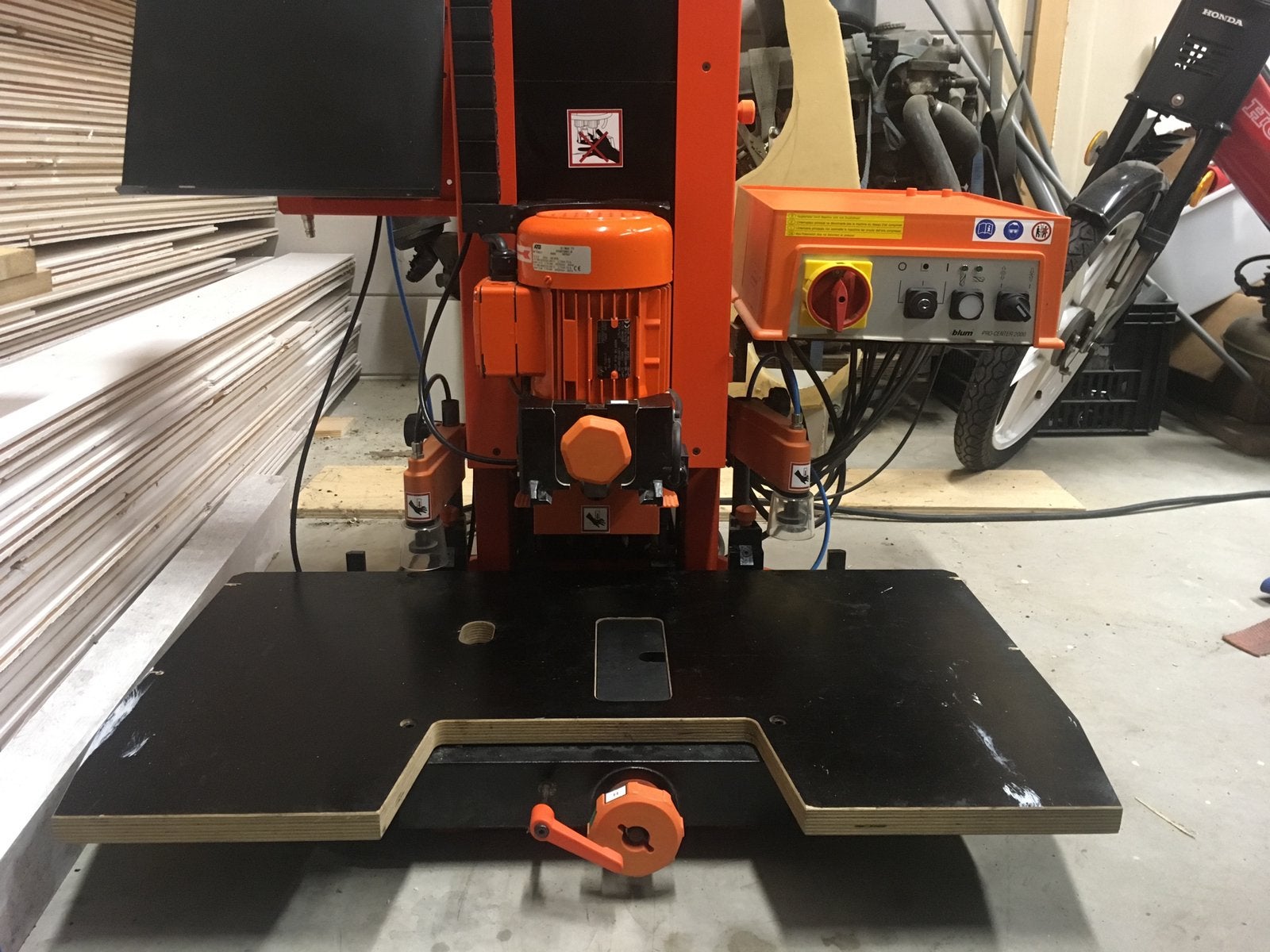 Blum minipress pro (center), Doe-het-zelf en Bouw, Ophalen, Zo goed als nieuw