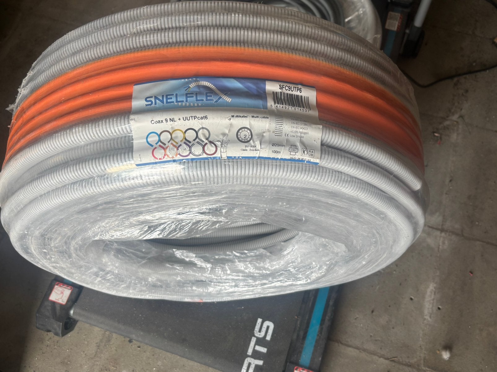 Coax 9NL UUTPcat6 kabel, Ophalen, Nieuw