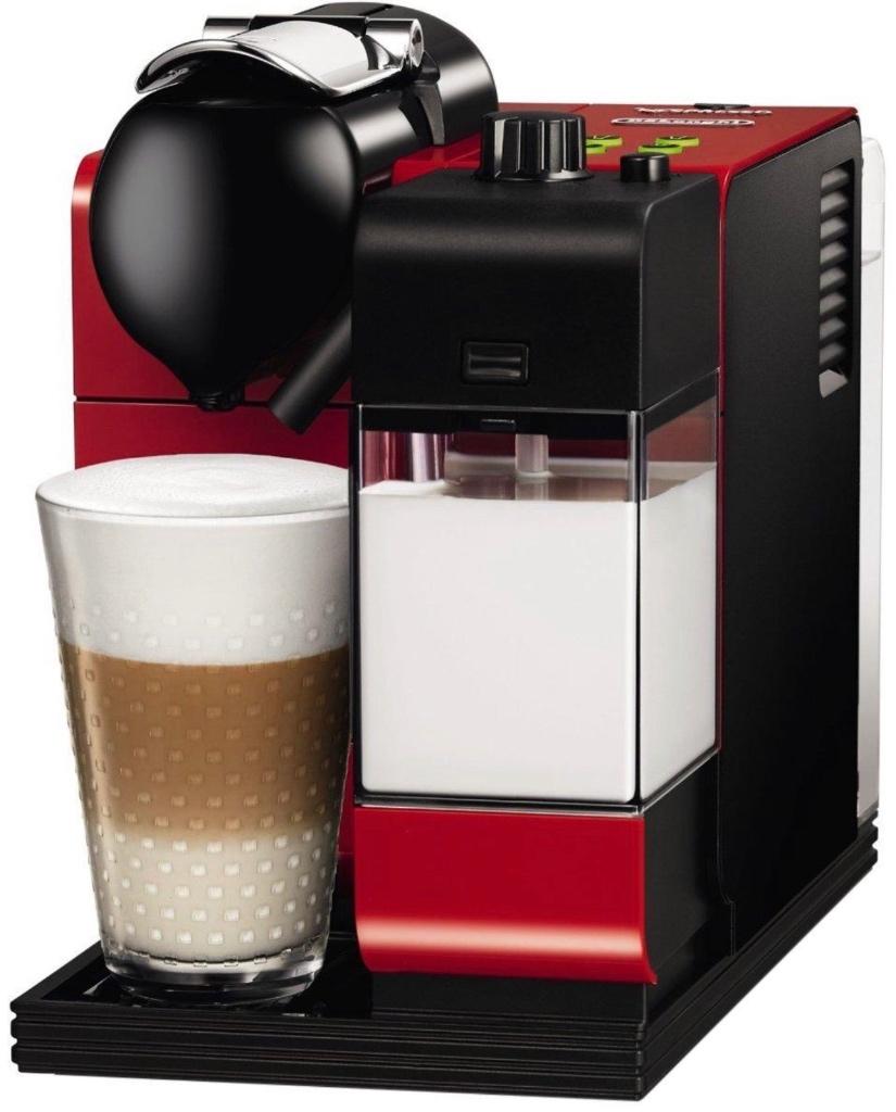 Machine à café Nespresso, Electroménager, Machine à espresso, Réservoir d'eau amovible, Dosettes et capsules de café, Comme neuf
