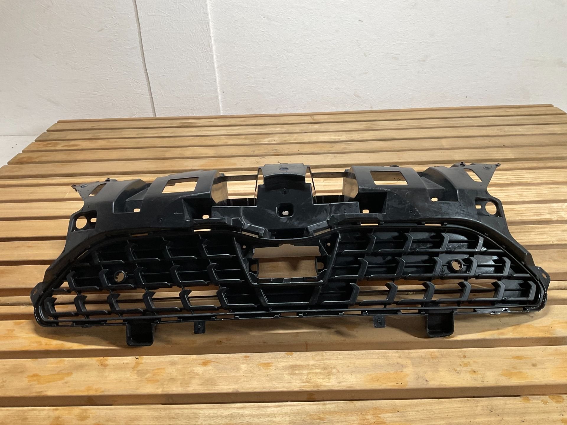 Grille de pare-chocs Toyota Yaris Cross MXPJ10 21 531110DB21, Info@toyota.co.jp, Toyota Motor Corporation, Toyota-Cho 1
471-8571  Toyota City