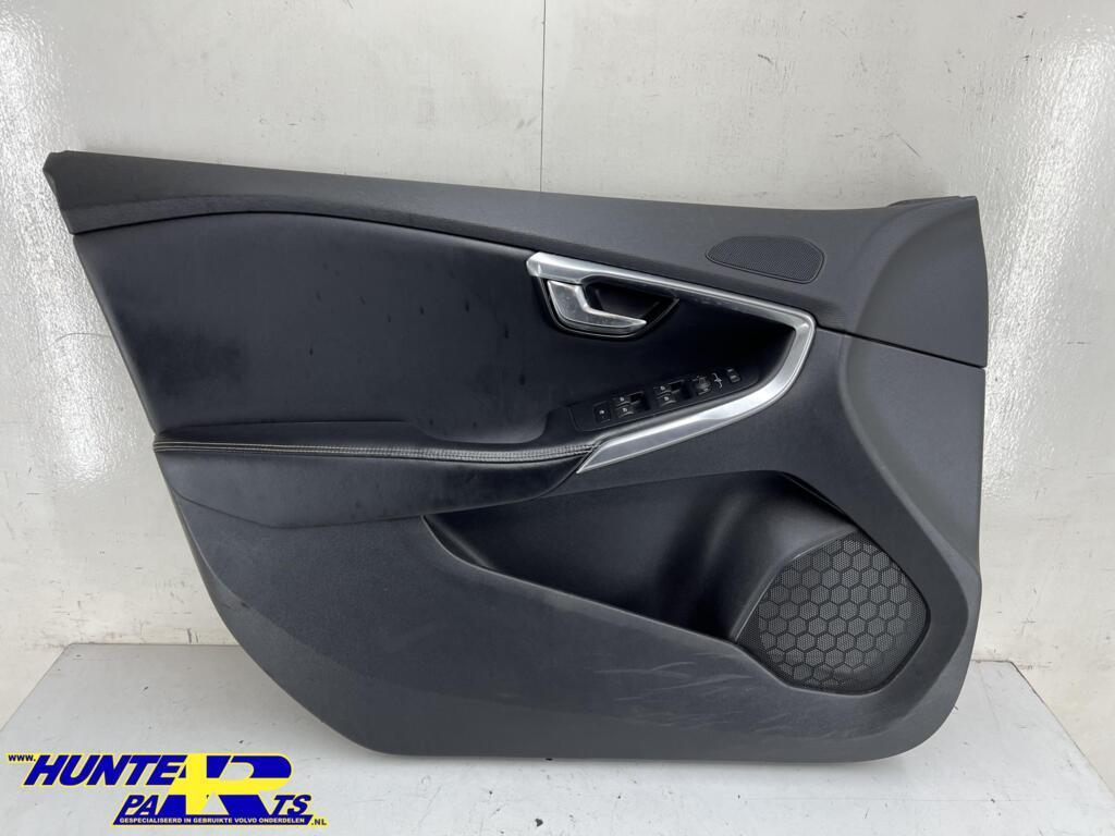 Portierbekleding LV zwart Volvo V40 II ('12-'19) 31351099, Gebruikt, Ophalen of Verzenden, Volvo, Volvo