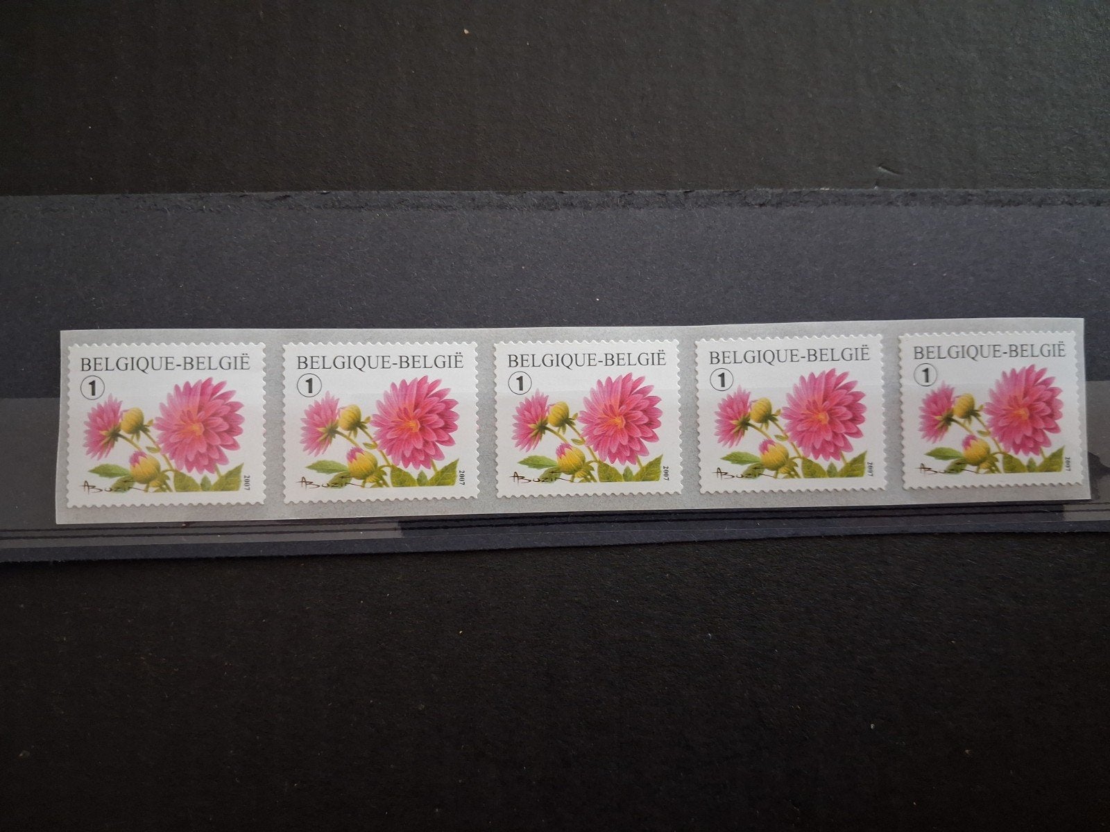 Rolzegels: R112** strook van 5 met rode streep achterzijde, Verzenden, Orginele gom, Kunst, Zonder stempel
