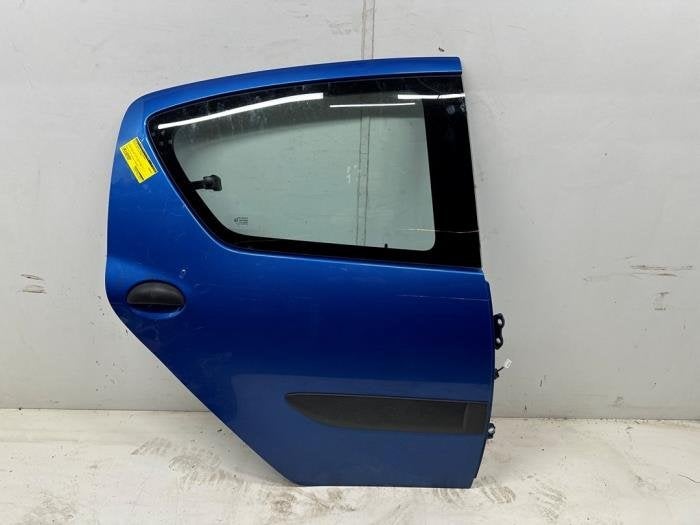 Portière 4portes arrière droite d'un Toyota Aygo (8U7), -, 3 mois de garantie, Toyota, Utilisé