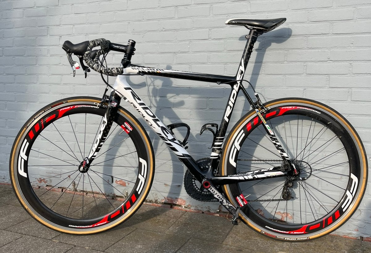 Hélium Riley, Vélos & Vélomoteurs, Vélos | Vélos de course, Autres marques, Frein sur jante, 57 à 61 cm, Comme neuf