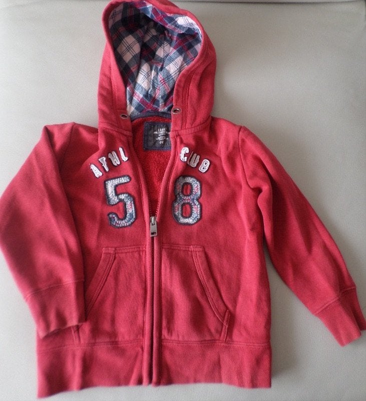 rood vestje maat 98-104, Kinderen en Baby's, Verzenden, Trui of Vest, H&M, Zo goed als nieuw