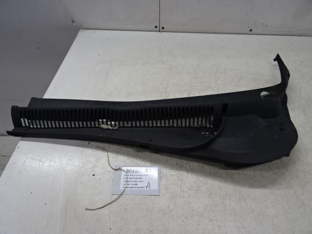 SIERLIJSTEN VOORRUIT Volkswagen Polo VI (AW1), Gebruikt, Mevr. I. Hauben, Rue de l'Espoir 34 34
4030  GRIVEGNÉE, BE, Info@Collignon.be