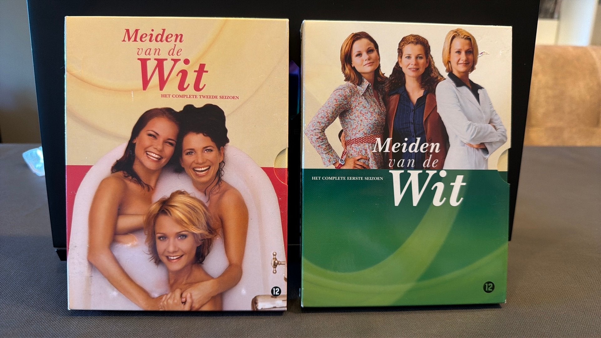 Meiden van Wit seizoen 1+2, Enlèvement ou Envoi, Comme neuf