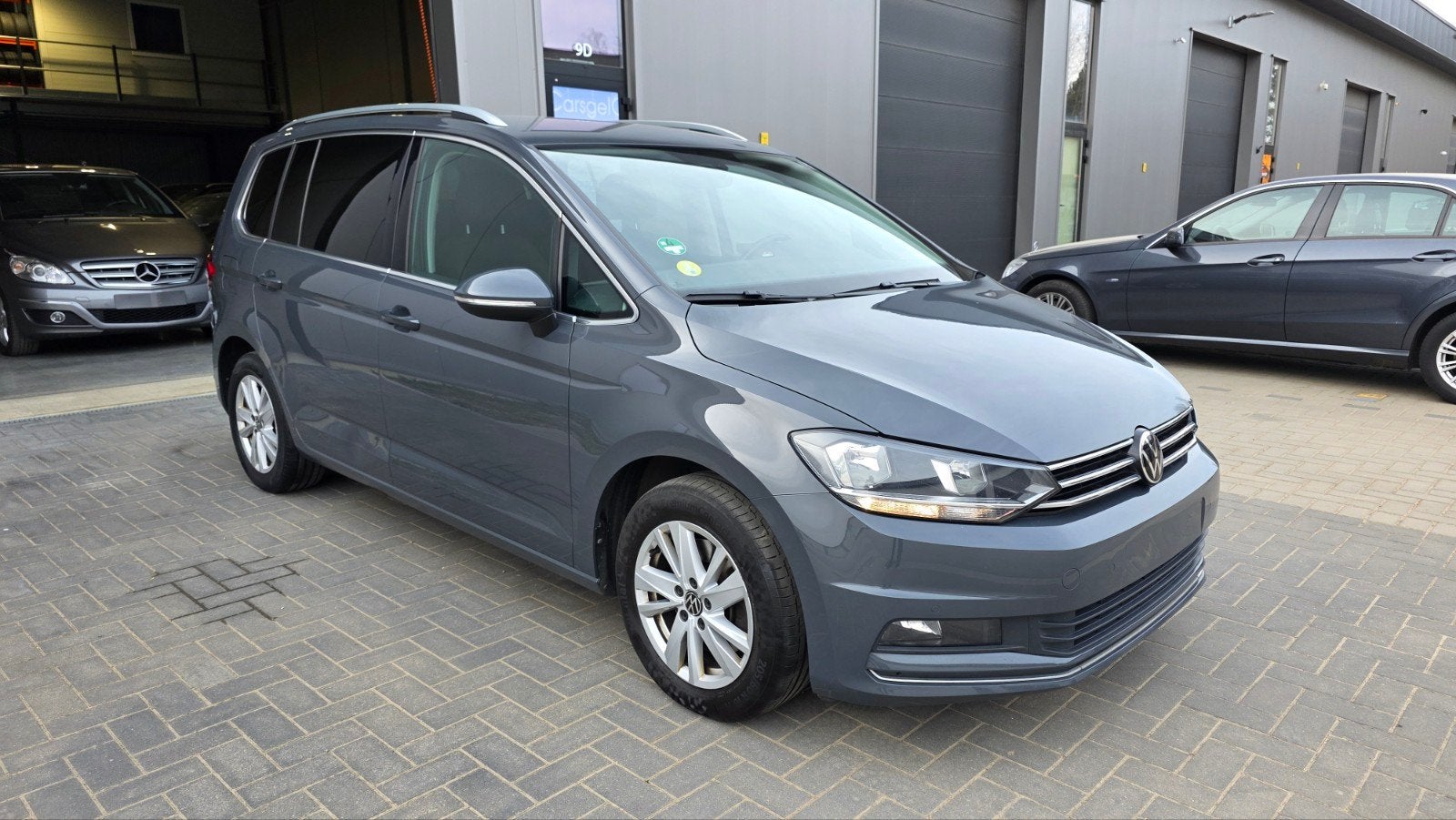 VW Touran 1.4 Benzine Automaat 7 Zitplaatsen model 2018., Automaat, Monovolume, 7 zetels, 5 deurs