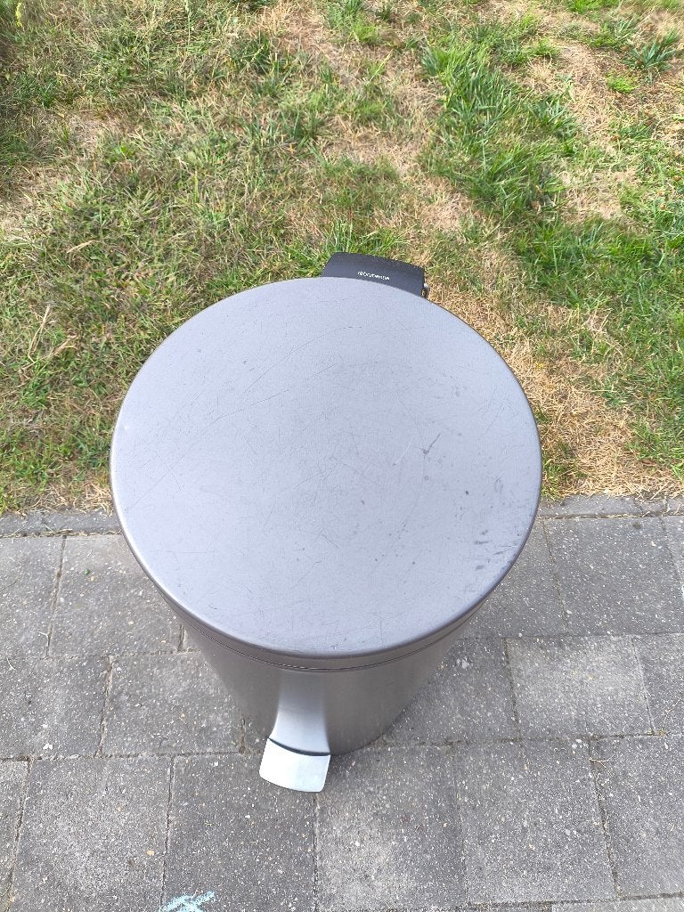 Vuilbak pedaalemmer Brabantia. 23-30 liter, Huis en Inrichting, Woonaccessoires | Prullenbakken, Ophalen, Met pedaal, 50 – 75