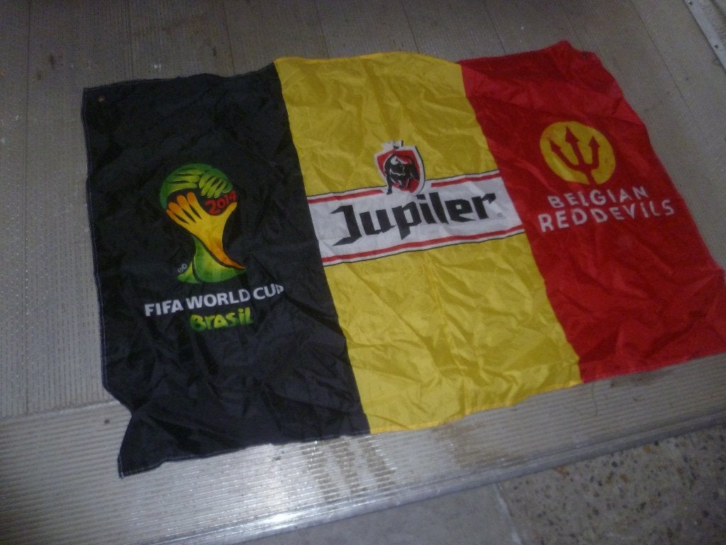 VLAG RODE DUIVELS, Antiek en Kunst, Ophalen