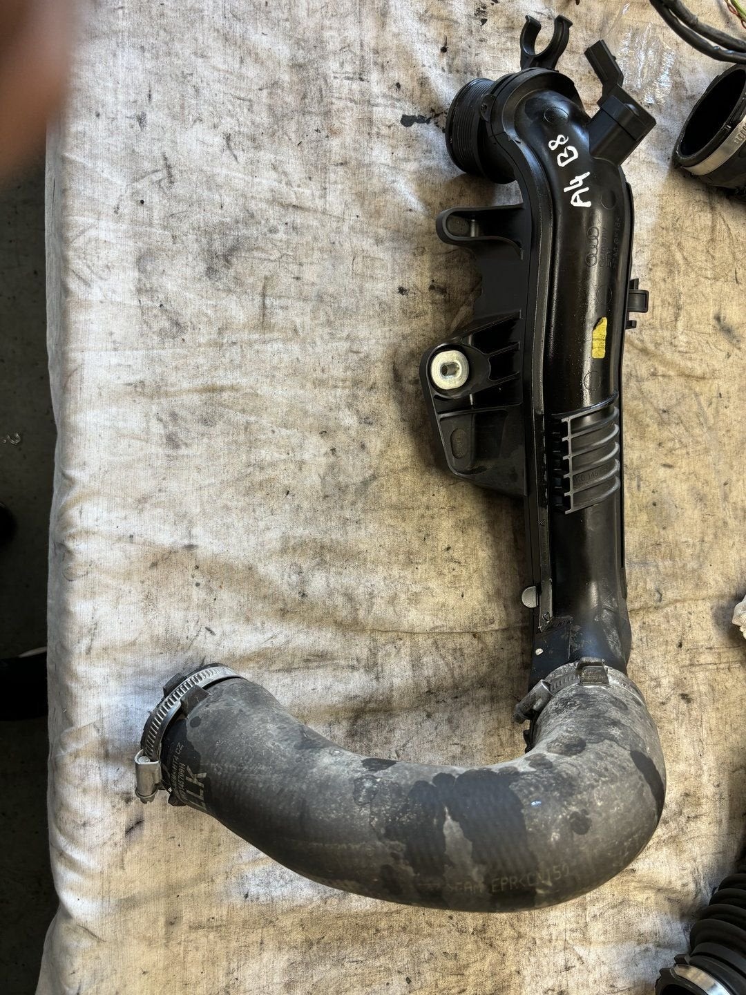 Audi A4 Aanzuigslang Lucht 8K0145673L, -, Audi, Utilisé, -