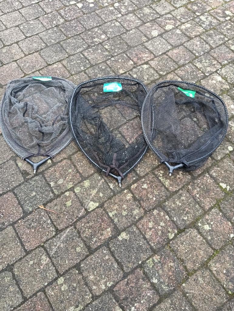 3 schepnetten Sensas, Ophalen