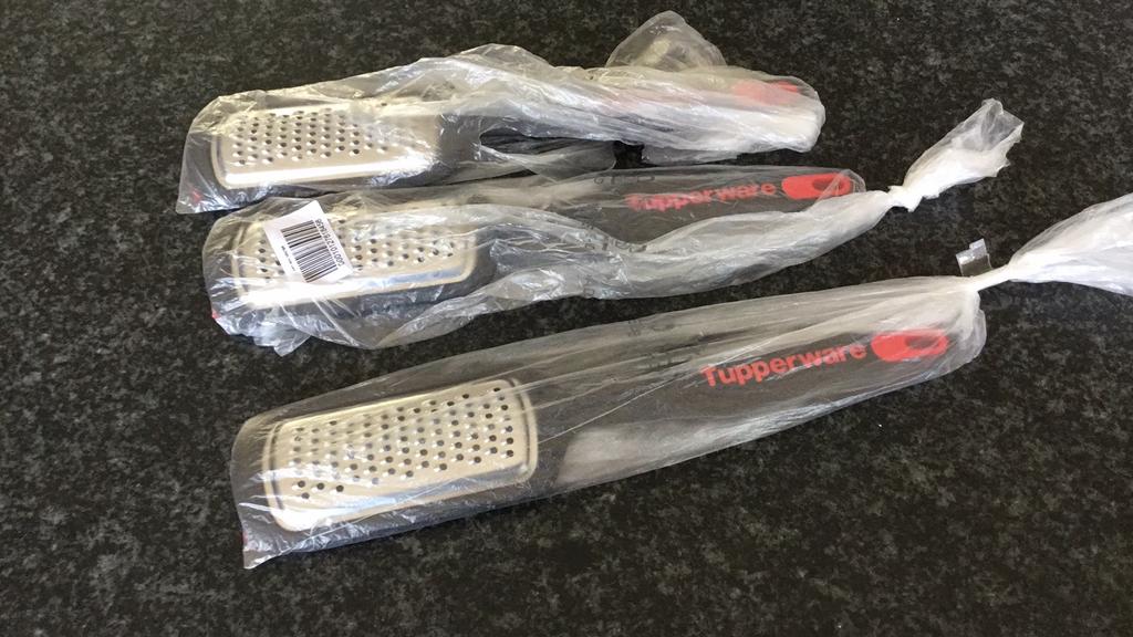 Rasp tupperware keukenhulpjes, Huis en Inrichting, Keuken | Tupperware, Ophalen of Verzenden, Nieuw