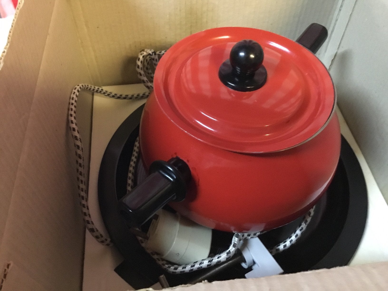 Electrisch fondue toestel met borden en vorken, Ophalen, Zo goed als nieuw