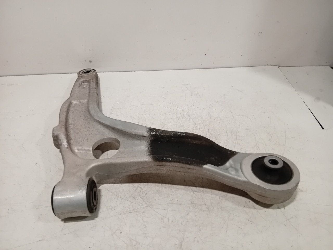 Draagarm links voor Renault Master, Onderdelen@venauto.nl, Van der Ven Autorecycling B.V., Ettenseweg 76, 4706 PB Roosendaal, The Netherlands