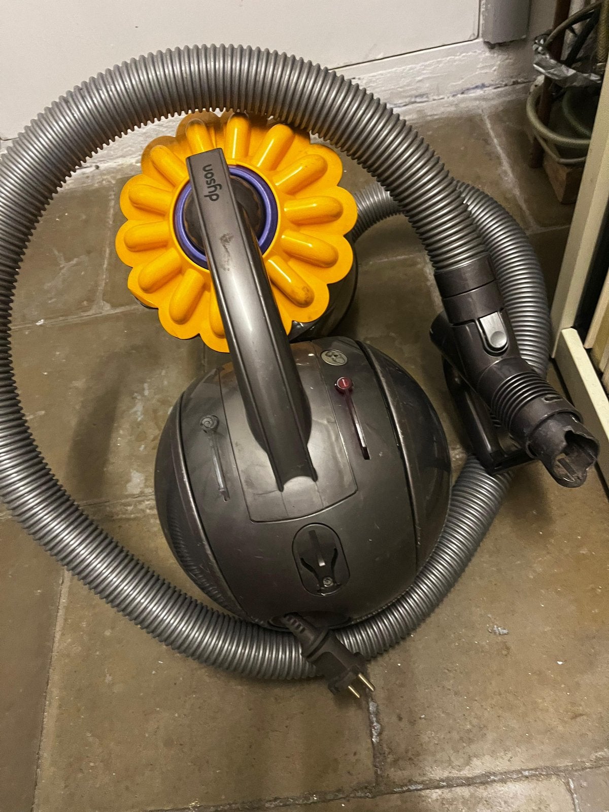 Dyson stofzuiger, Elektronische apparatuur, Ophalen, Gebruikt, Geschikt voor harde vloeren, Dyson
