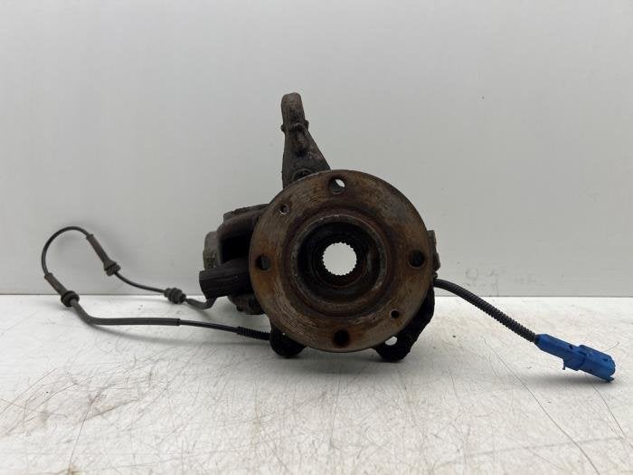 Support joint avant gauche d'un Citroen C3, -, 3 mois de garantie, Utilisé, -