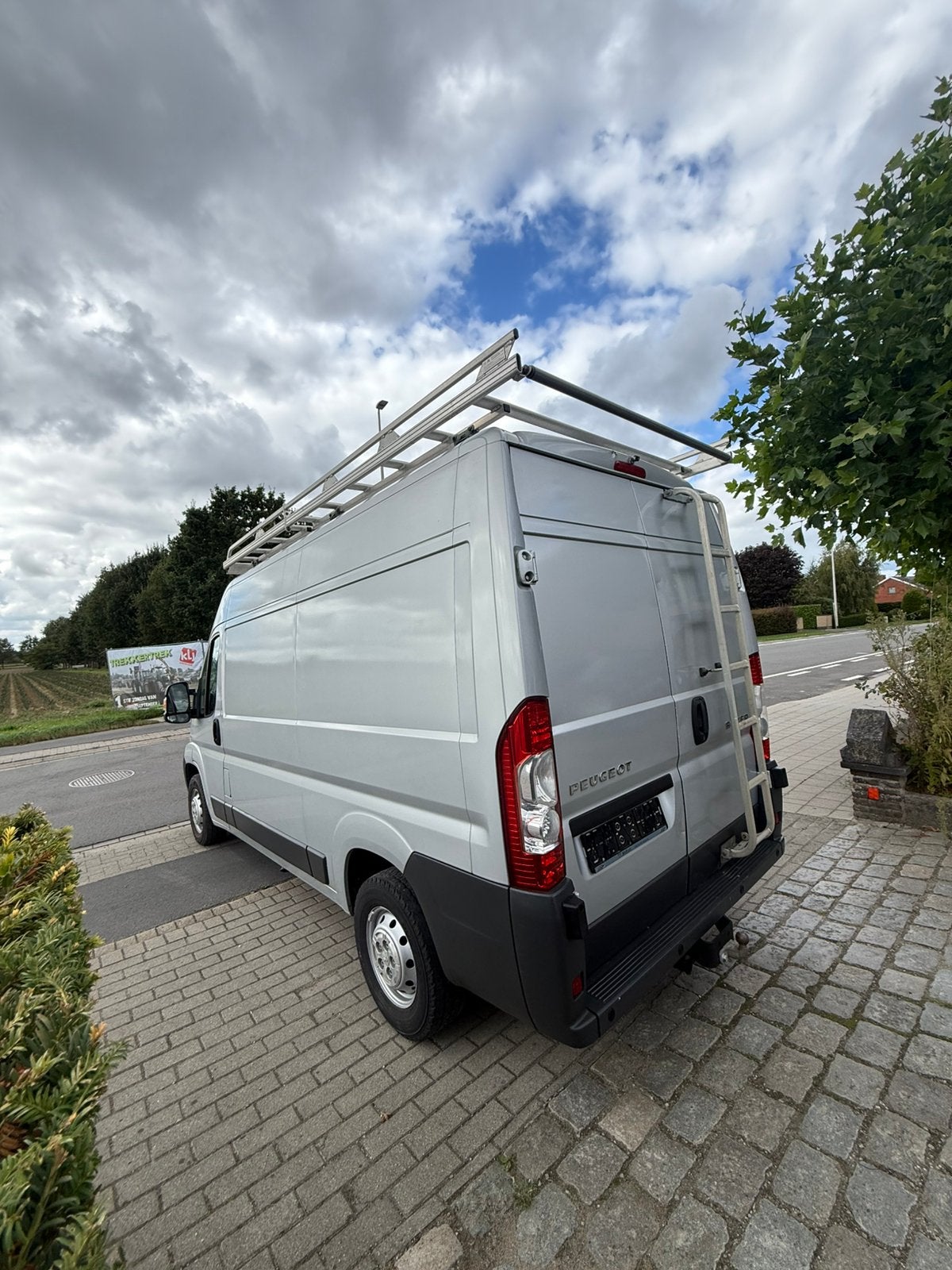 Mooie Peugeot Boxer 2013 Euro 5 met Dakdrager, Auto's, Euro 5, Bedrijf, Diesel, https://public.car-pass.be/vhr/60fde516-37f6-4e3c-b44b-174a59d27e8f