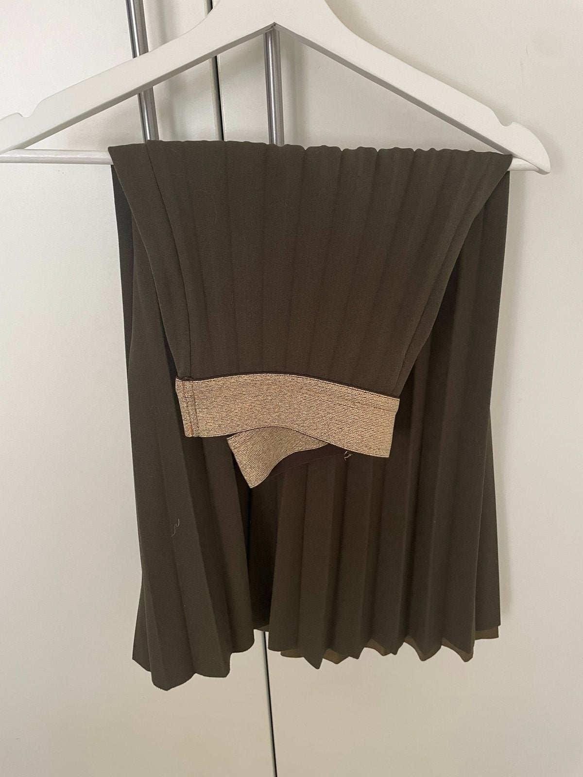 Mooie lange rok kakhi maat 38, Vêtements | Femmes, Jupes, Enlèvement ou Envoi, Comme neuf, Taille 38/40 (M)