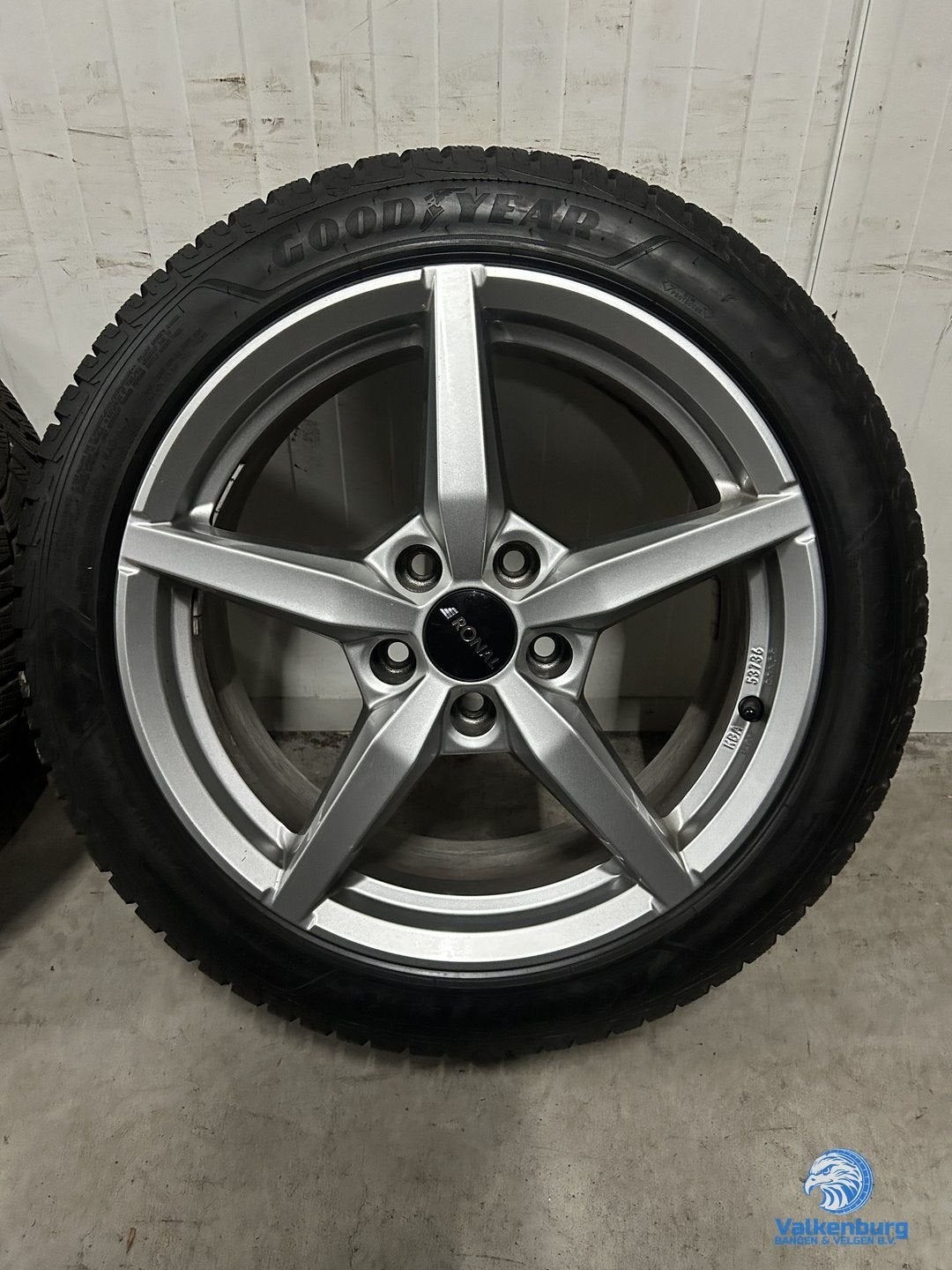 8-9mm! VAG VW Golf Caddy Audi A3 Leon 17 inch velgen 5x112 w, Autos : Pièces & Accessoires, Pneus et Jantes, Véhicule de tourisme