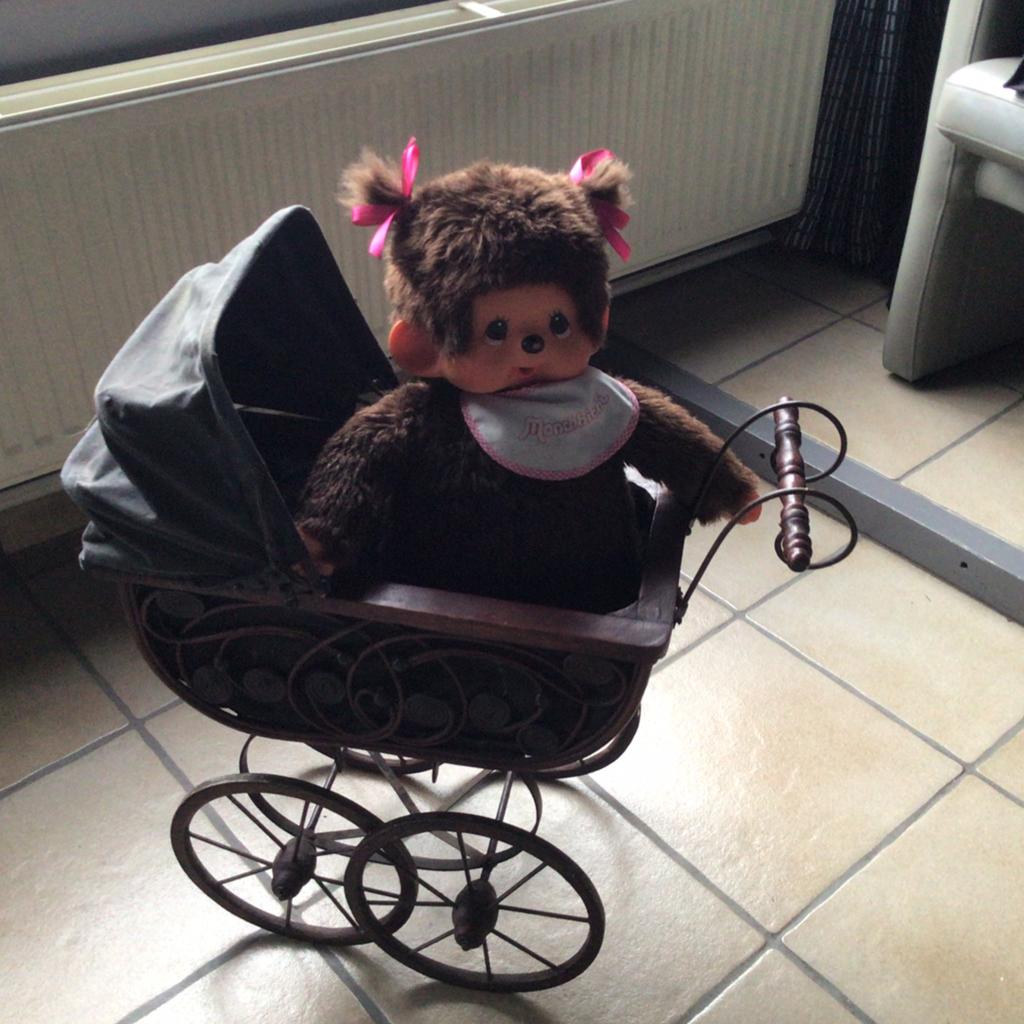 Poussette pour poupée prix 35€ ,monchichi 43 cm prix 40€, Antiquités & Art, Enlèvement
