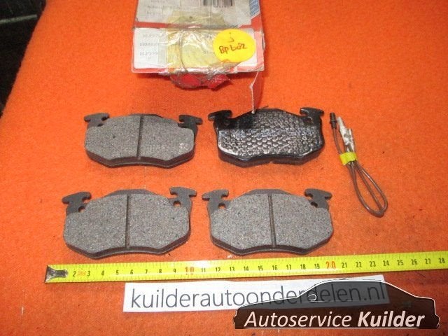 Remblokken voorzijde Renault clio I Twingo I super 5 QH bp68, Neuf, Renault, -, -