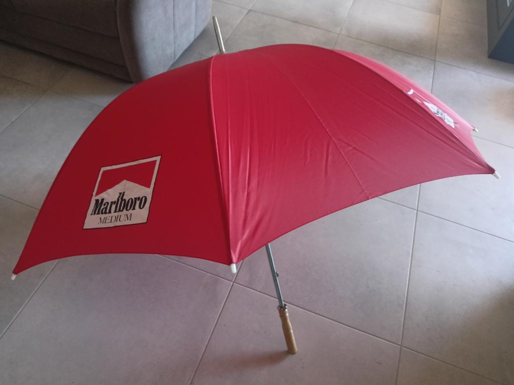 Paraplu Marlboro Medium, Ophalen of Verzenden