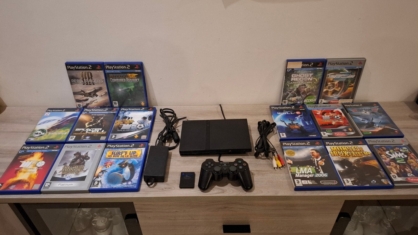 PlayStation 2 in goede staat met een controller en 16 games, Games en Spelcomputers, Spelcomputers | Sony PlayStation 2, Ophalen of Verzenden