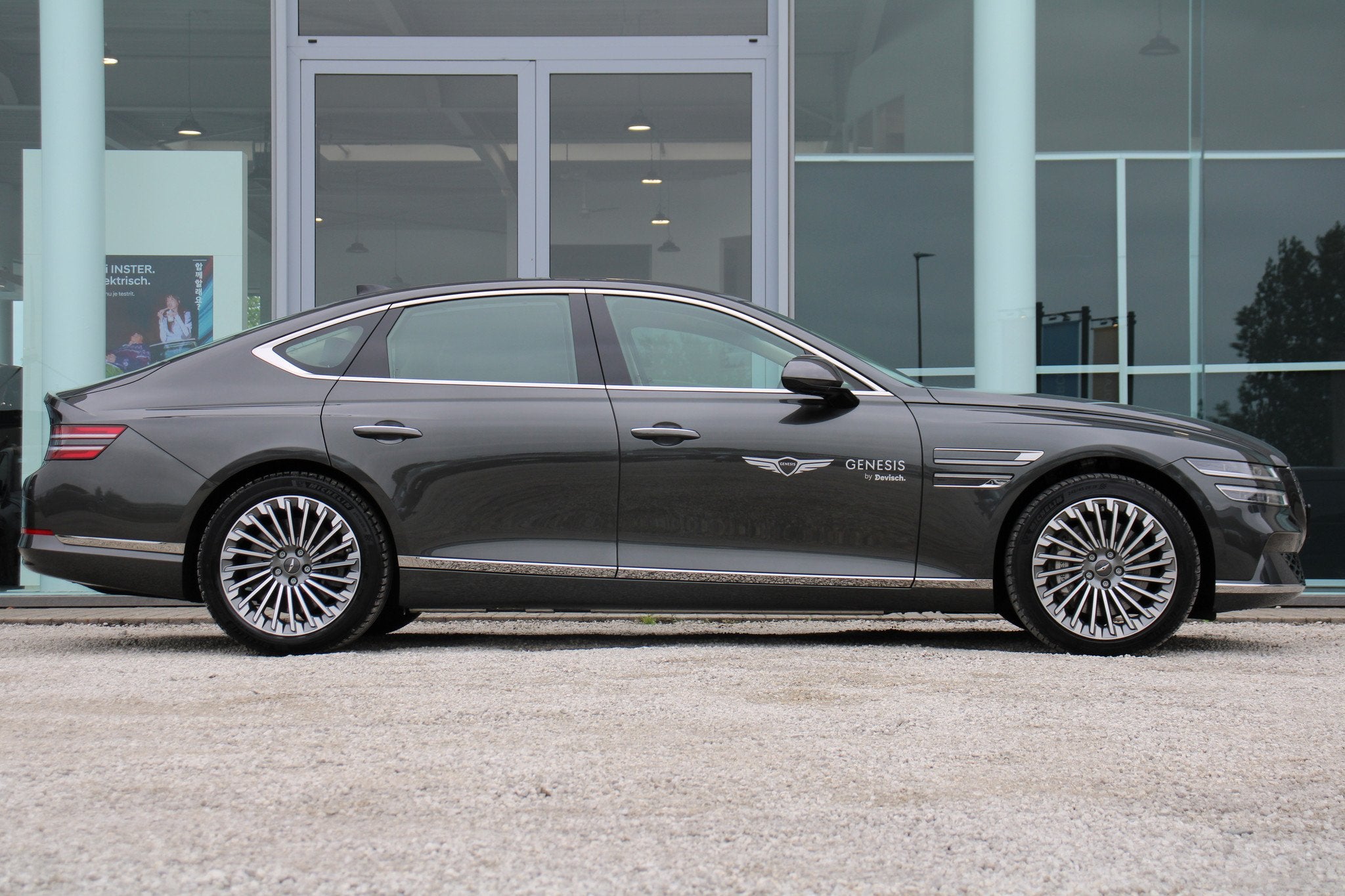 Genesis G80 EV 87 KWh Luxury Executive 370PK 4WD, Autos, Cuir, Achat, 520 km, Entreprise