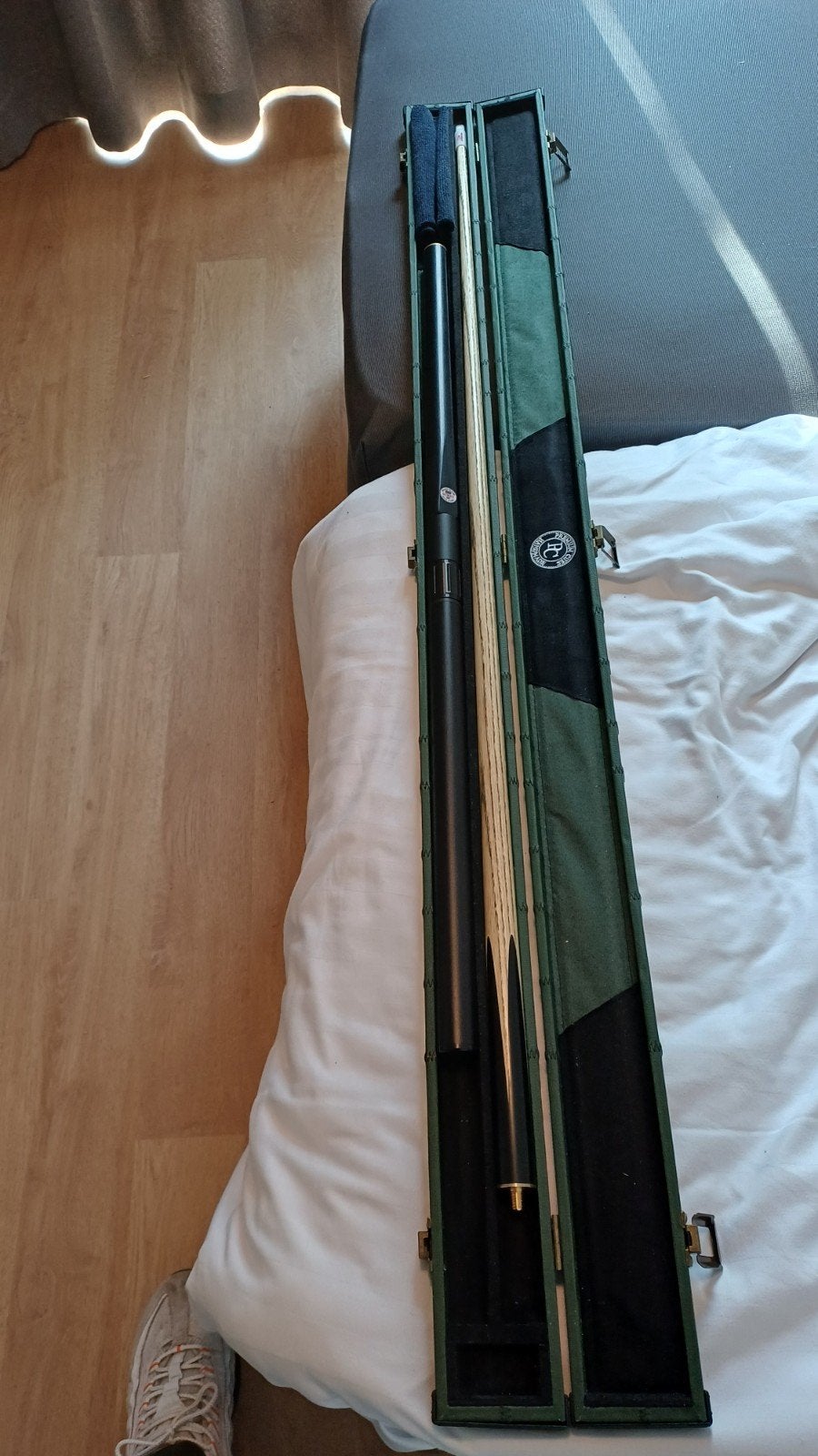 Snooker keu cue 3/4 ultimate pro. plus  koffer en Extension, Verzenden