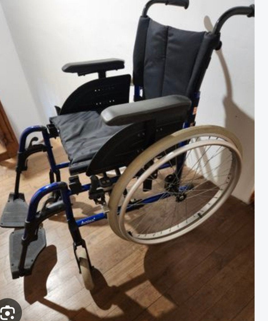 Fauteuil roulant medical, Divers, Enlèvement ou Envoi, Utilisé, Fauteuil roulant à pousser