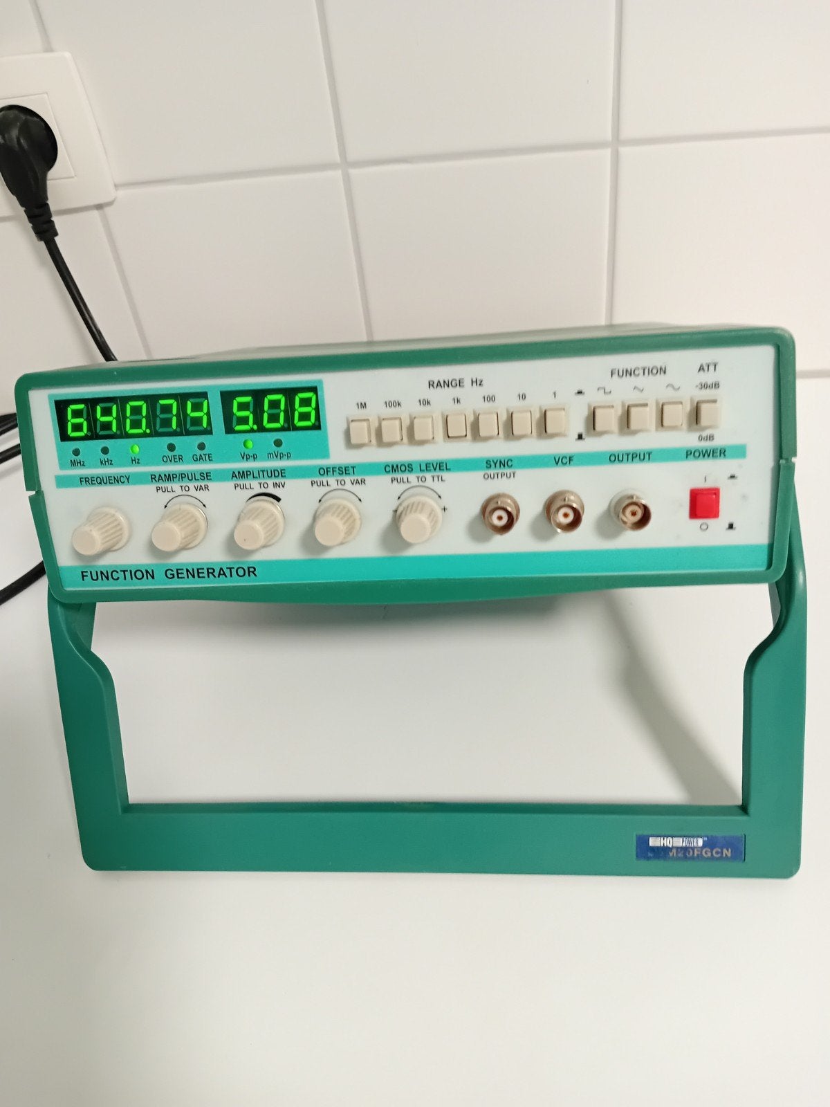 E10 Velleman DVM20FGCN functiegenerator 0,1 Hz – 2 MHz, Enlèvement, Comme neuf