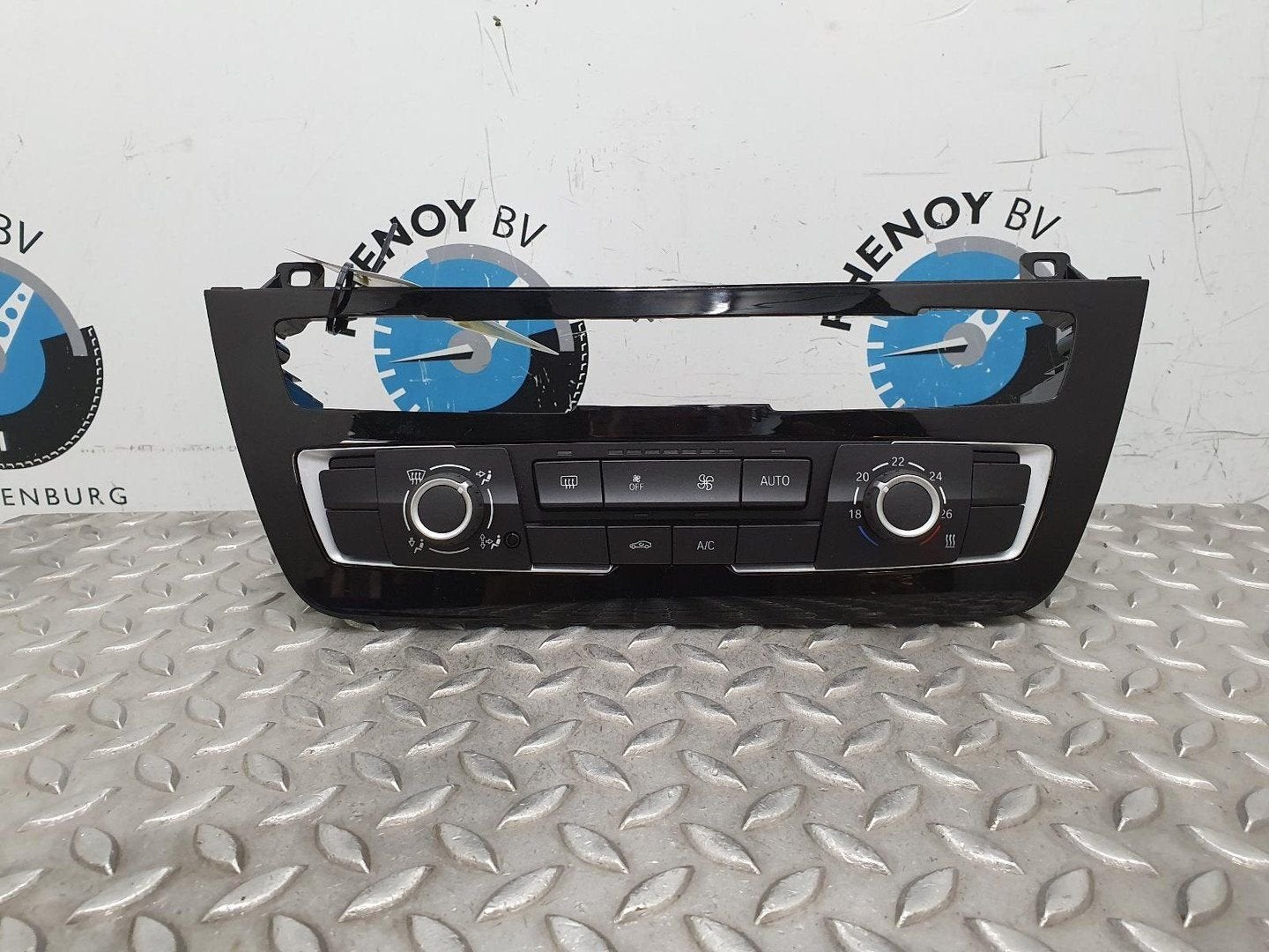 BMW 2 SERIES KACHEL BEDIENINGSPANEEL 9384046, 64119384046 20, Ophalen of Verzenden, Gebruikt, ARN erkend