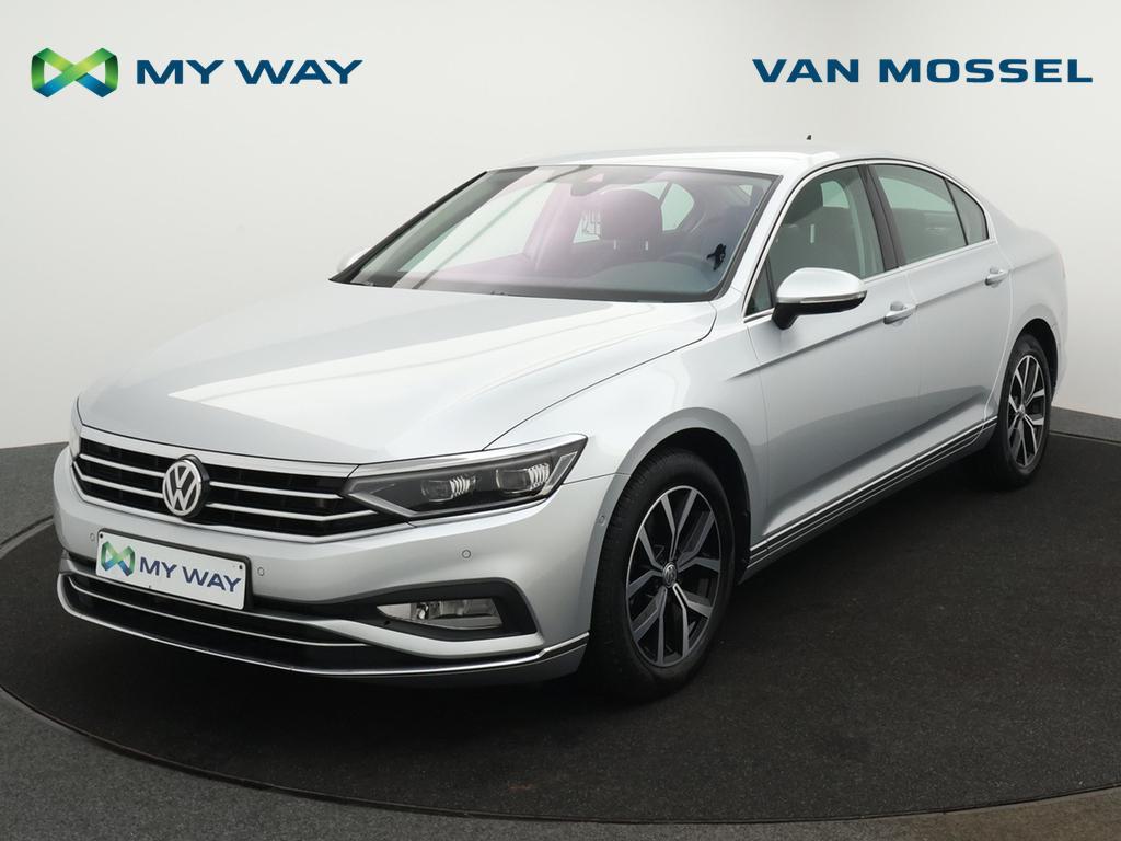 Volkswagen Passat Passat 1.5 TSI Elegance Business OPF, Autos, Volkswagen, Passat, ABS, Airbags, Air conditionné, Alarme, Ordinateur de bord