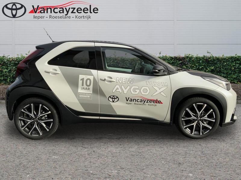 Toyota Aygo X GR Sport+cam+gps+sens V+A, Automaat, 116 pk, Wit, Hybride Elektrisch/Benzine