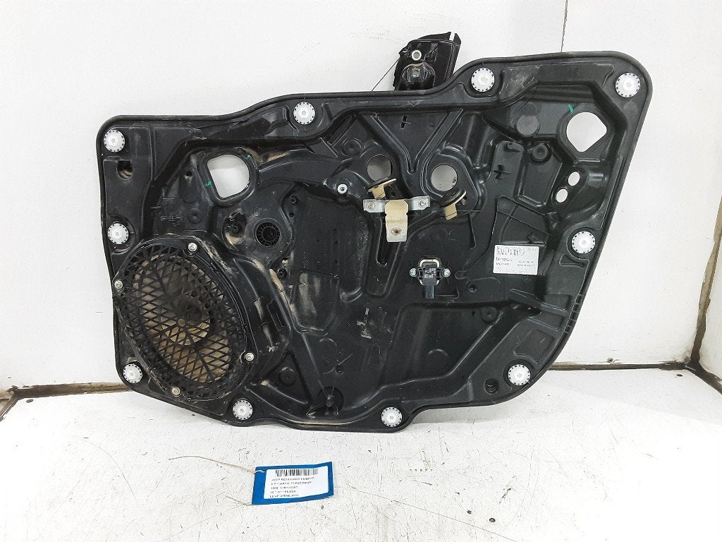VITRE MECANISME AVANT DROIT Jeep Renegade (BU) (C36096104), Webaccessibility@stellantis.com, Stellantis N.V., Utilisé, Taurusavenue 1
2132 LS  Hoofddorp, NL