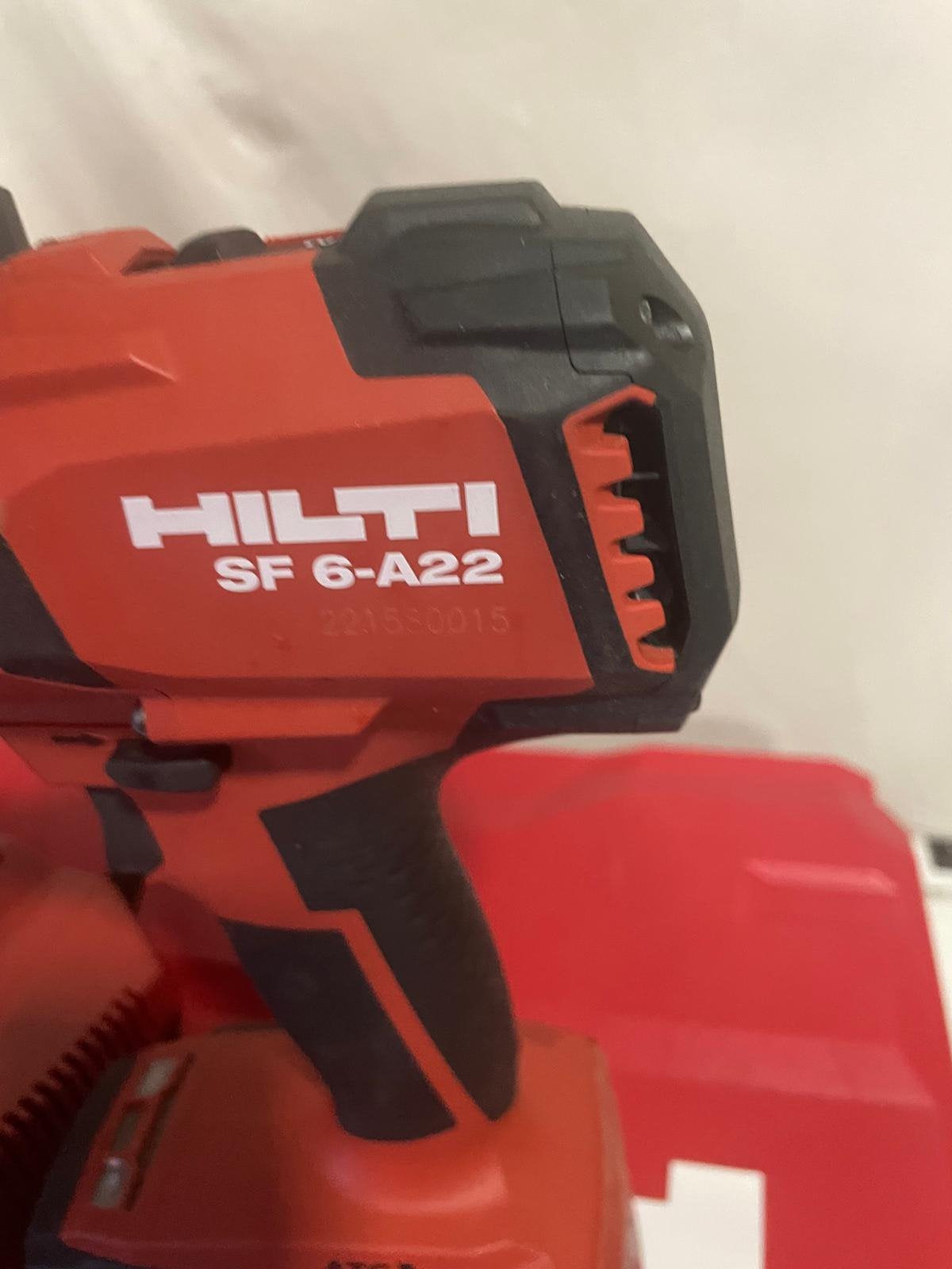 Hilti SF 6-A22 boormachine met acculader, Doe-het-zelf en Bouw, Ophalen, Zo goed als nieuw