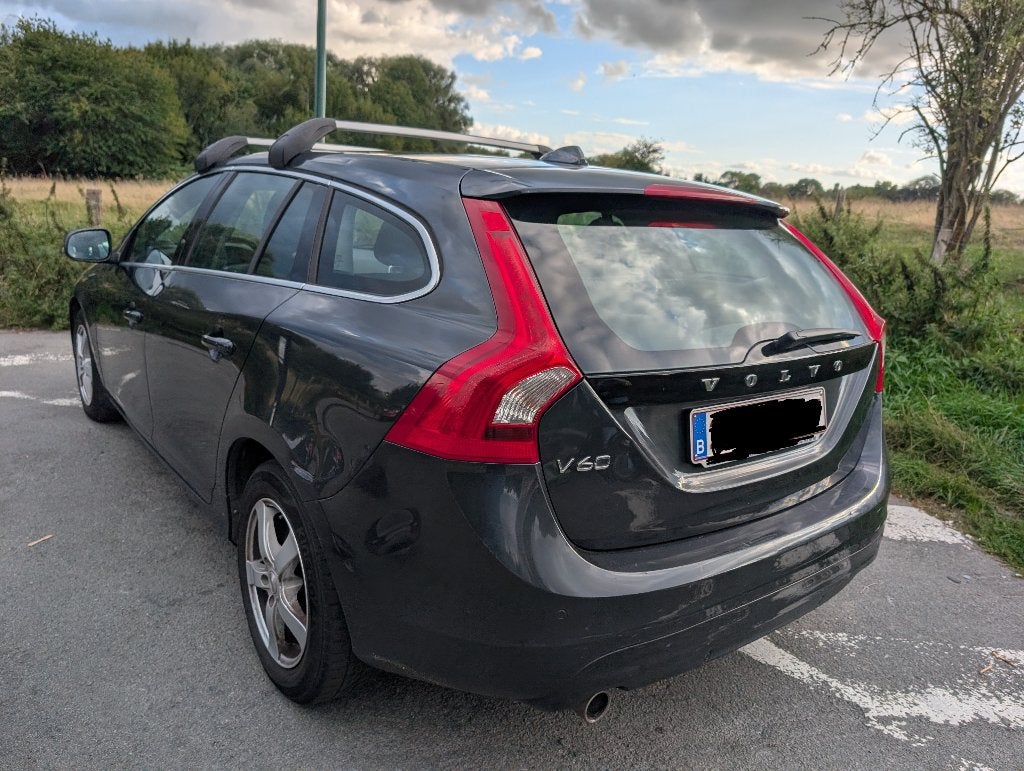 Volvo v60, Autos, Cuir, Achat, 110 kW, Boîte manuelle