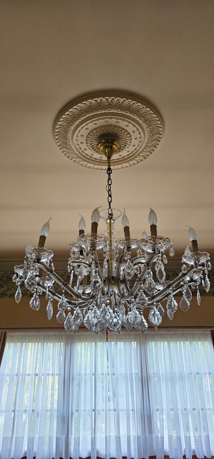 Maria Theresia Kritale luster, Ophalen