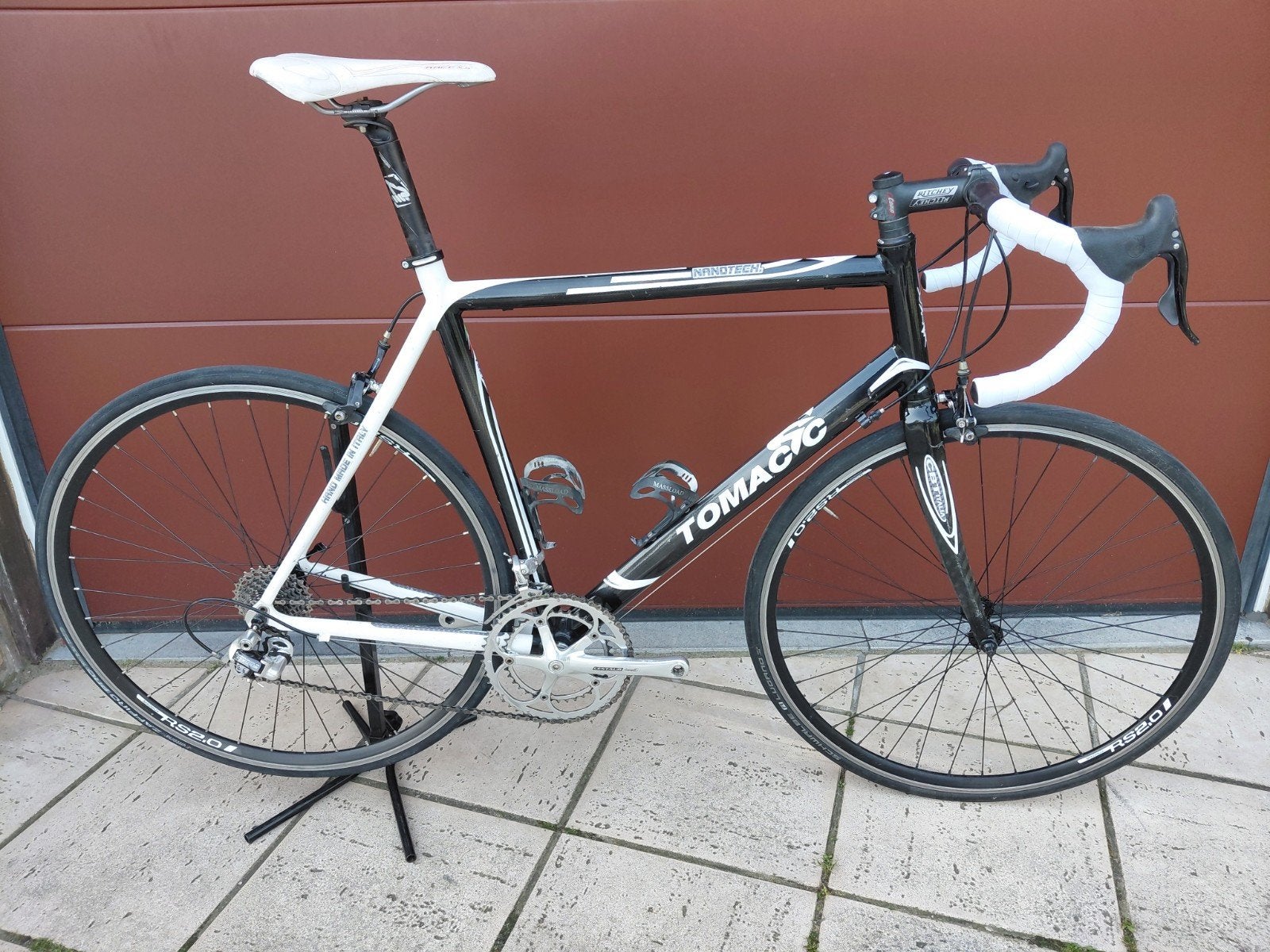 Vélo de route Tomac - Fourche avant en carbone - vélo idéal, Vélos & Vélomoteurs, 57 à 61 cm, Enlèvement, Utilisé, Frein sur jante