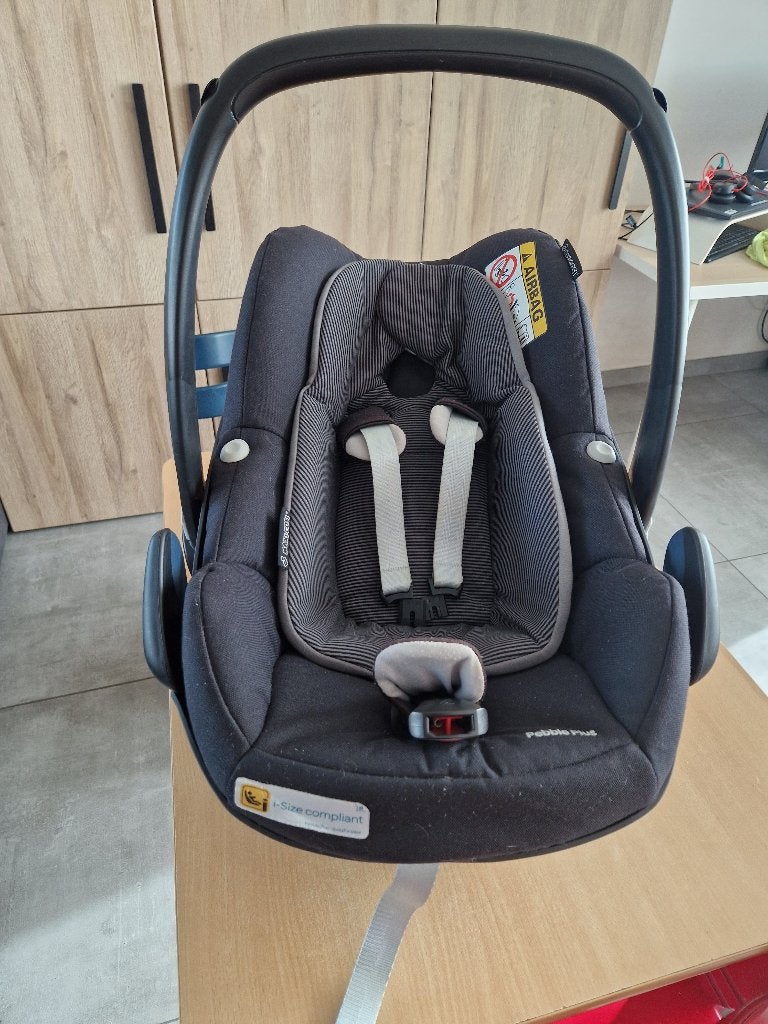 Maxi Cosi Pebble Plus (iSize), Protection latérale, Enlèvement, Utilisé, Isofix