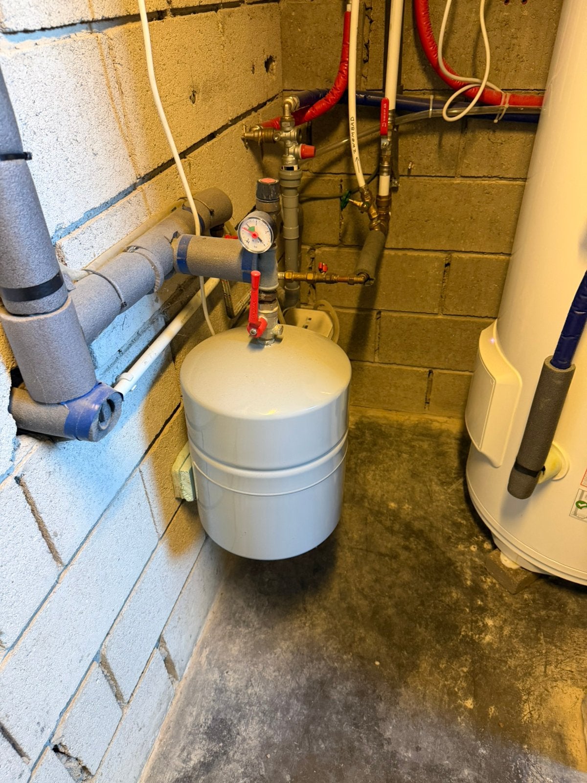 Expansievat cv of boiler, Ophalen, 20 tot 100 liter, Zo goed als nieuw, Onderdeel