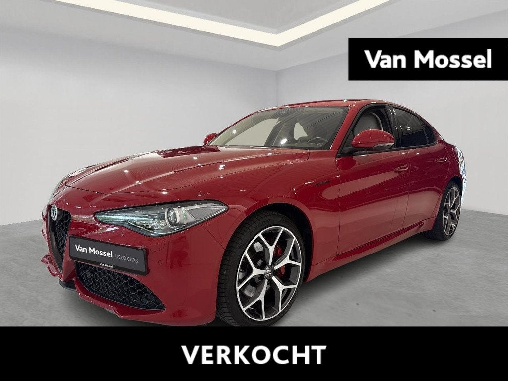 Alfa Romeo Giulia 2.0 TB 280 Q4 Veloce AUTO, Auto's, Automaat, Stof, Gebruikt, 4 cilinders